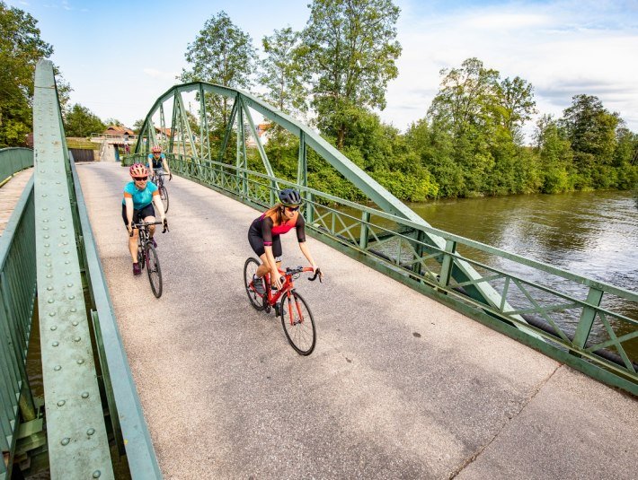 Radeln an der Loisach, © Unbekannt Radeln an der Loisach, © Unbekannt