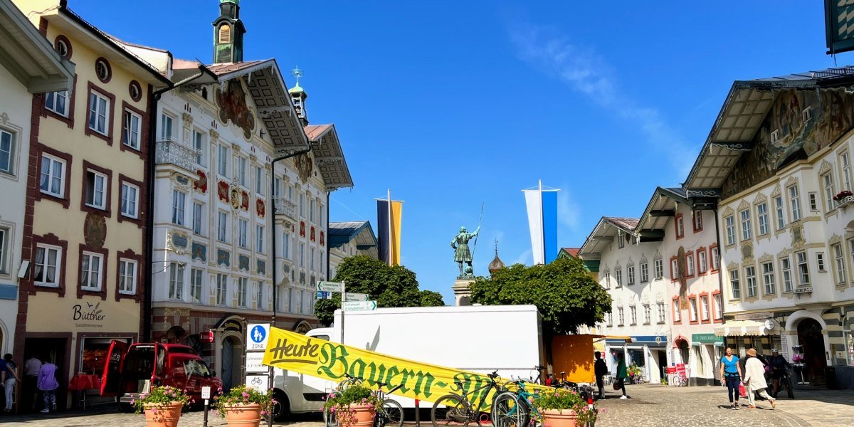 Marktstraße Bad Tölz, © Fakultät für Tourismus - Hochschule München - Digitales Marketing & Management Marktstraße Bad Tölz, © Fakultät für Tourismus - Hochschule München - Digitales Marketing & Management