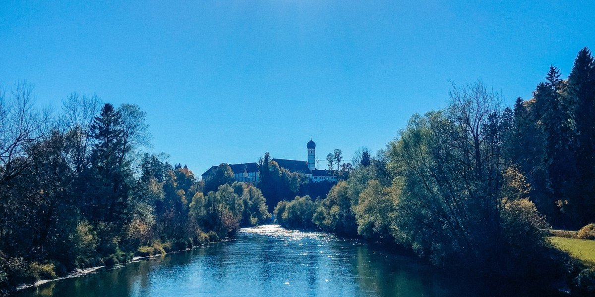 Loisach-Isarkanal bei Beuerberg, &copy; Fakult&auml;t f&uuml;r Tourismus - Hochschule M&uuml;nchen - Digitales Marketing & Management
