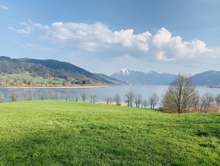 Blick auf Tegernsee, © Stadt Wolfratshausen, Fotografin: Paulina Kisselbach